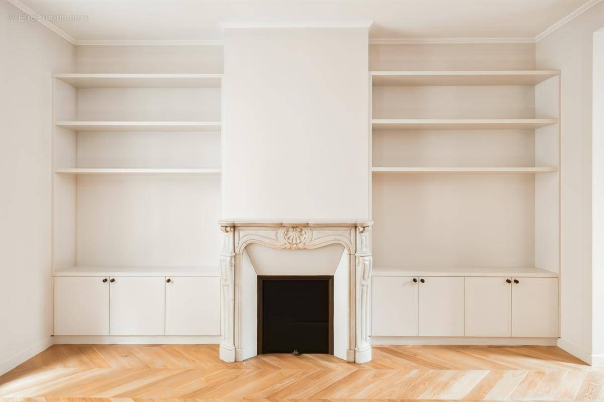 Appartement à PARIS-14E