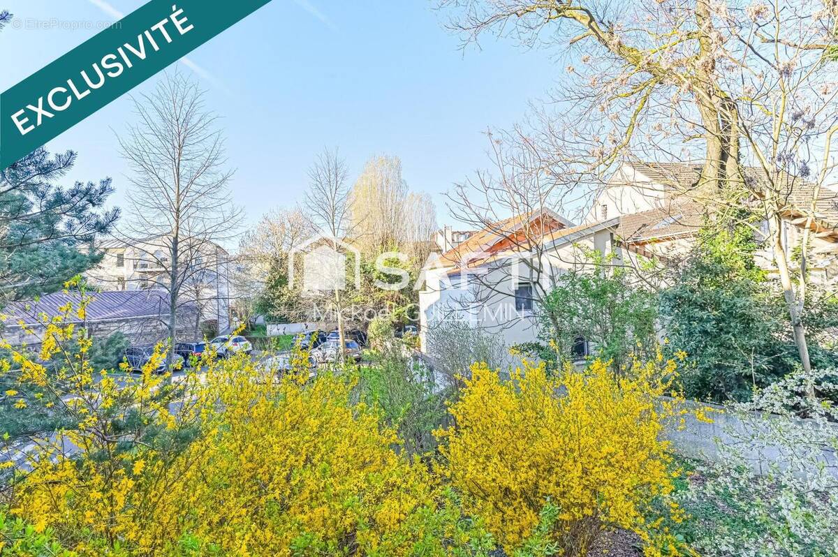 Photo 1 - Appartement à LES PAVILLONS-SOUS-BOIS