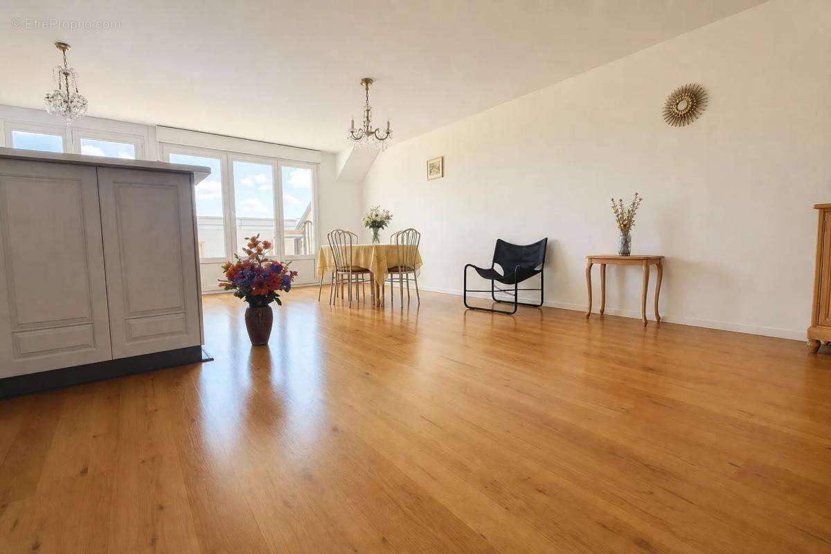 Appartement à VILLABE