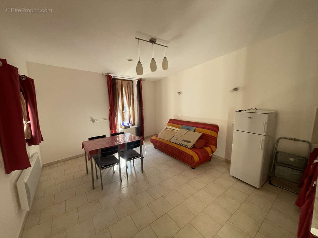 Maison à SAINT-GUILHEM-LE-DESERT