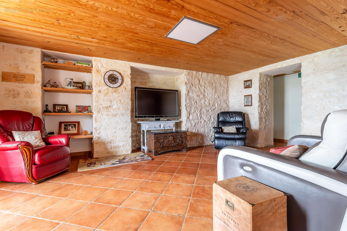 Maison de campagne avec garage - photo 16