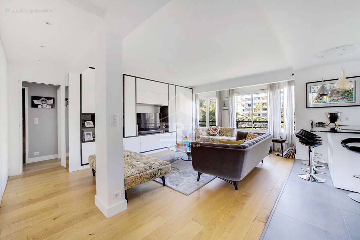 Appartement à PARIS-12E