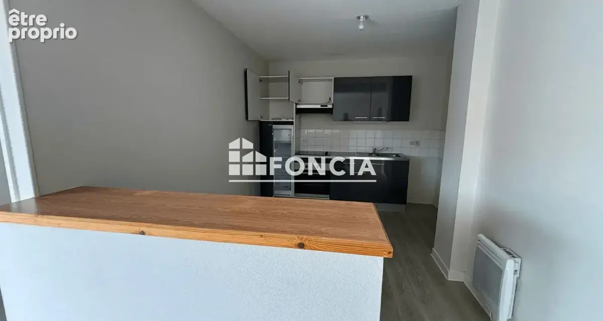 IDEAL RESIDENCE PRINCIPALE OU INVESTISSEMENT Bel appartement 3 pièces proche mairie et commerces avec box double - photo 6