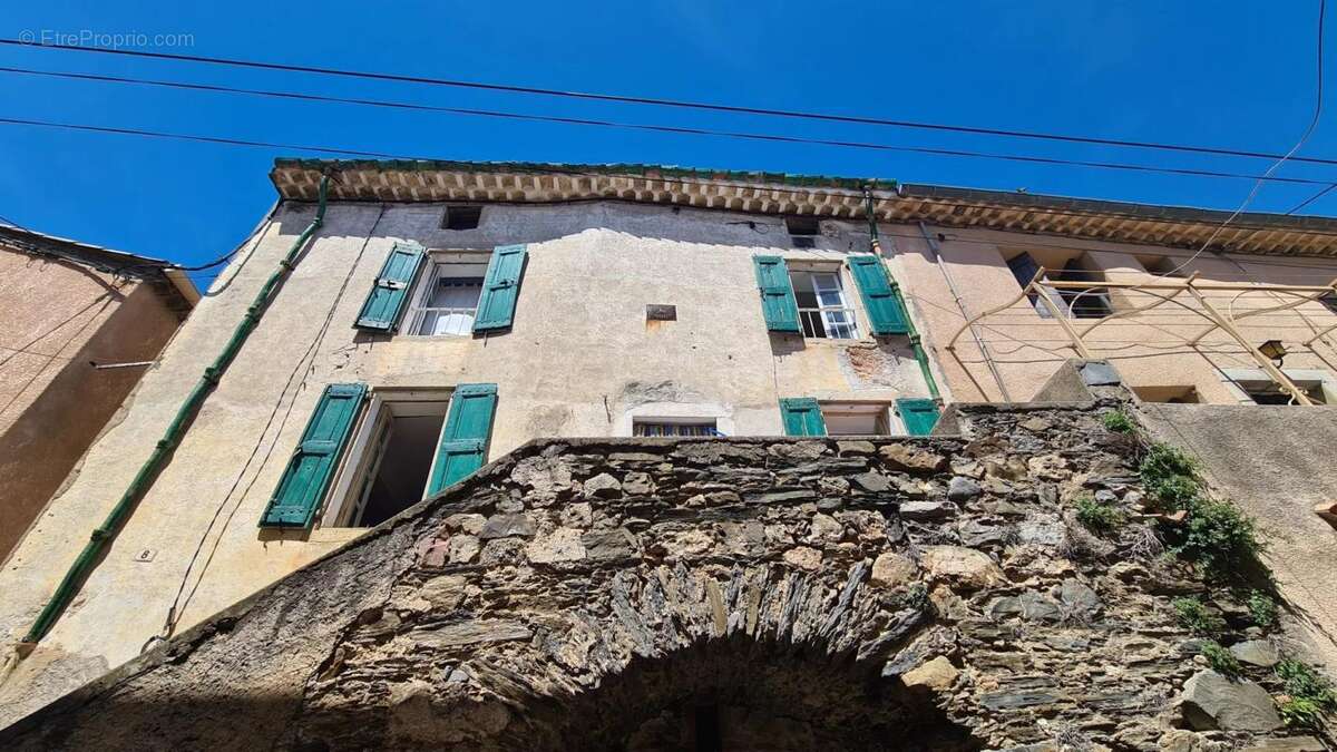 Maison à CABREROLLES