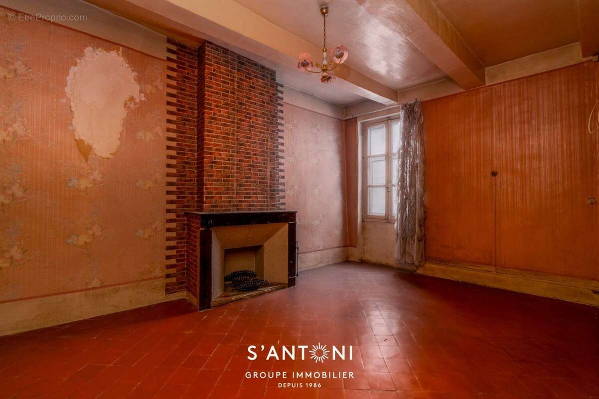 Maison à VILLENEUVE-LES-BEZIERS