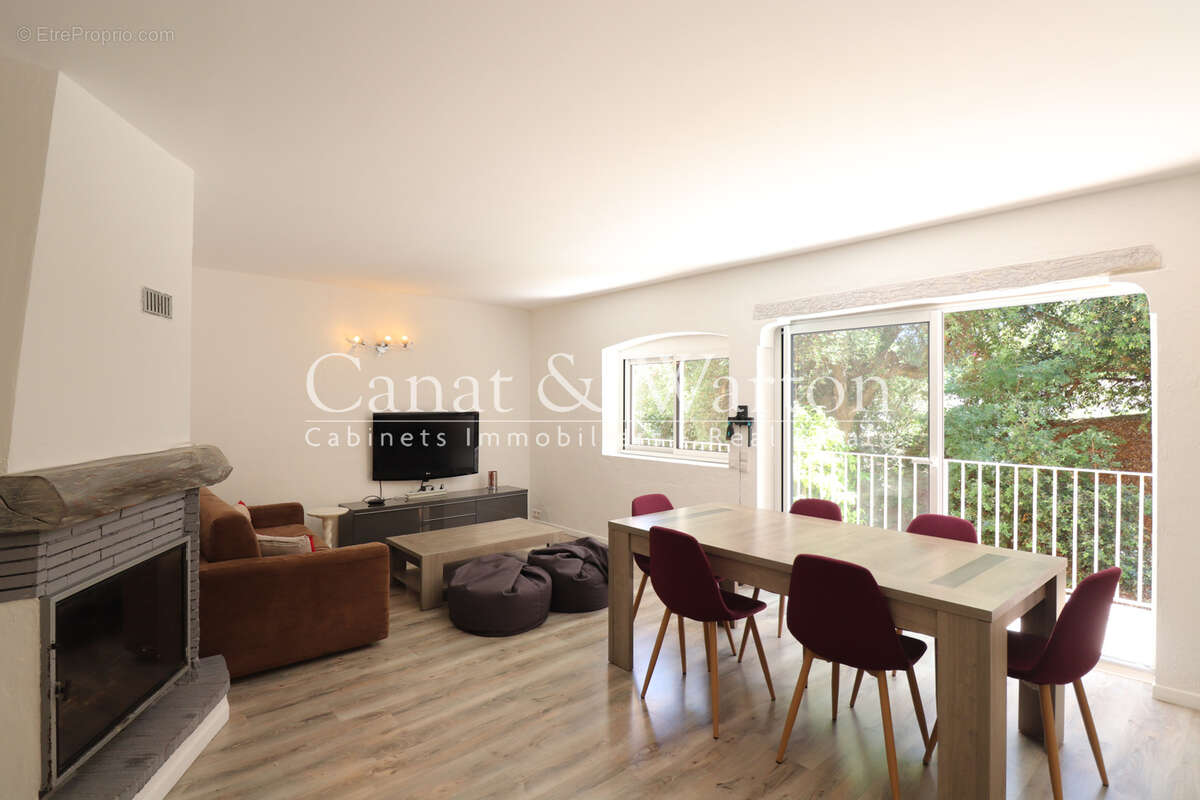 Appartement à LA CROIX-VALMER