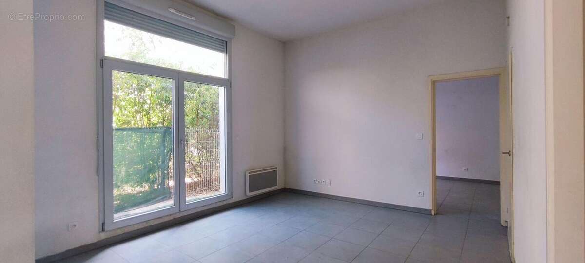 Appartement à MARSEILLE-3E