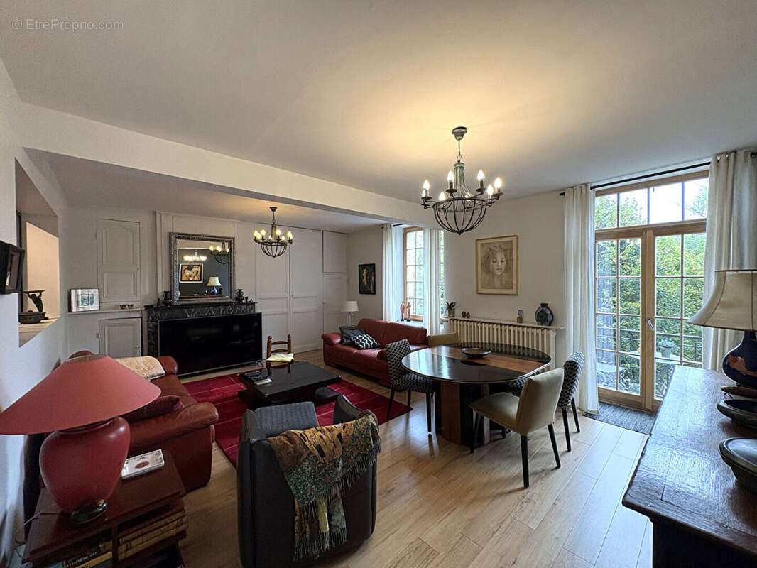 Appartement à CHARLEVILLE-MEZIERES