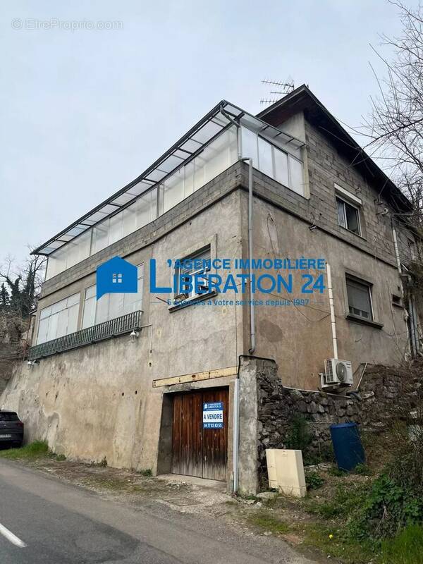 Maison à CHATEAUNEUF