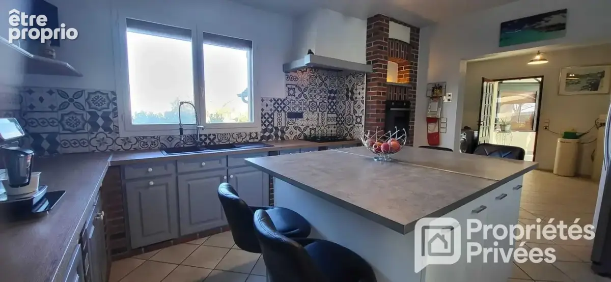 Grande maison traditionnelle et dépendances - photo 5