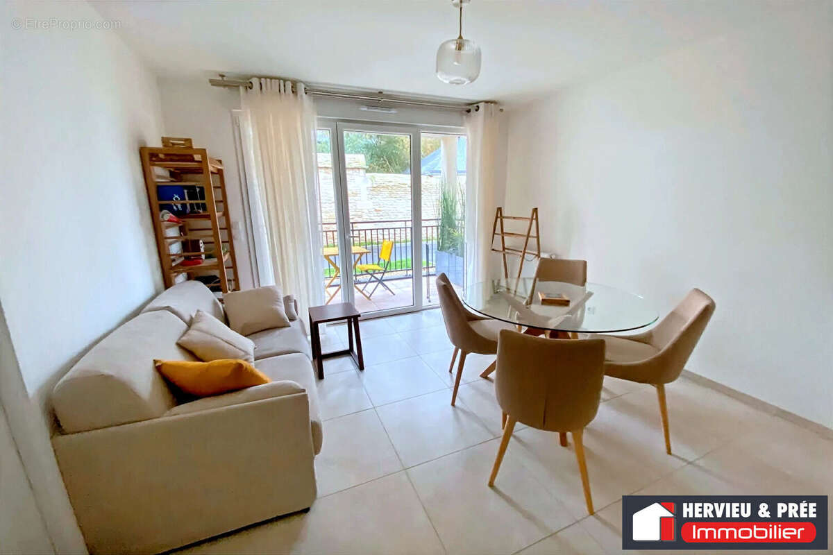 Appartement à LUC-SUR-MER