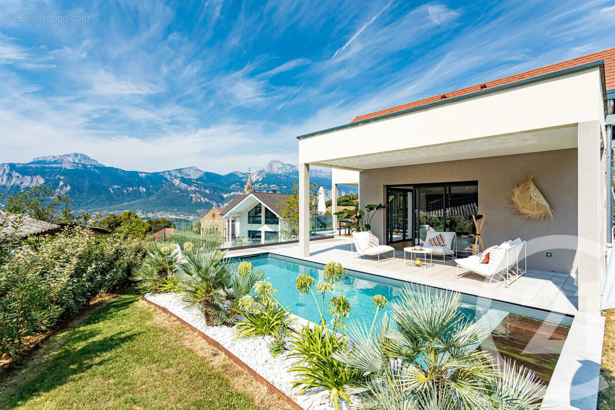 Maison à DOMENE