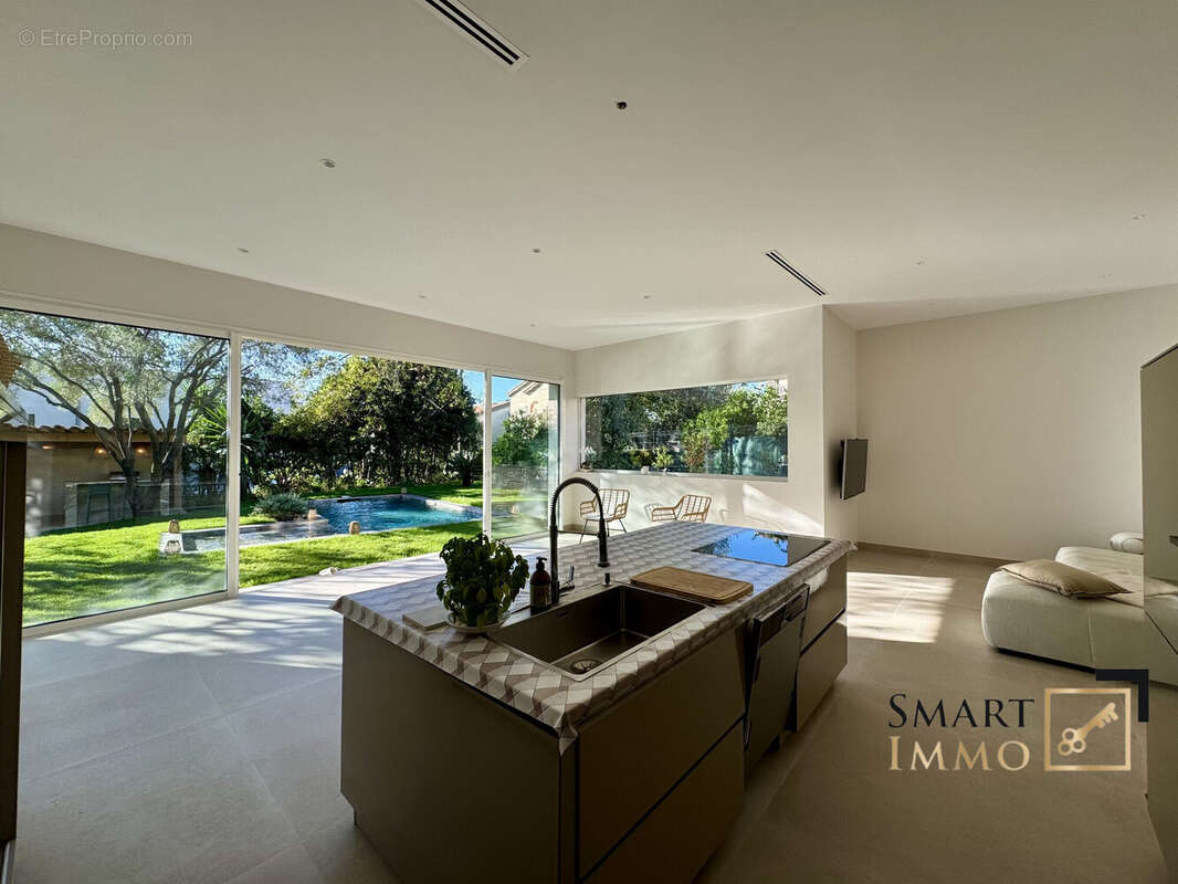 Maison à CAGNES-SUR-MER