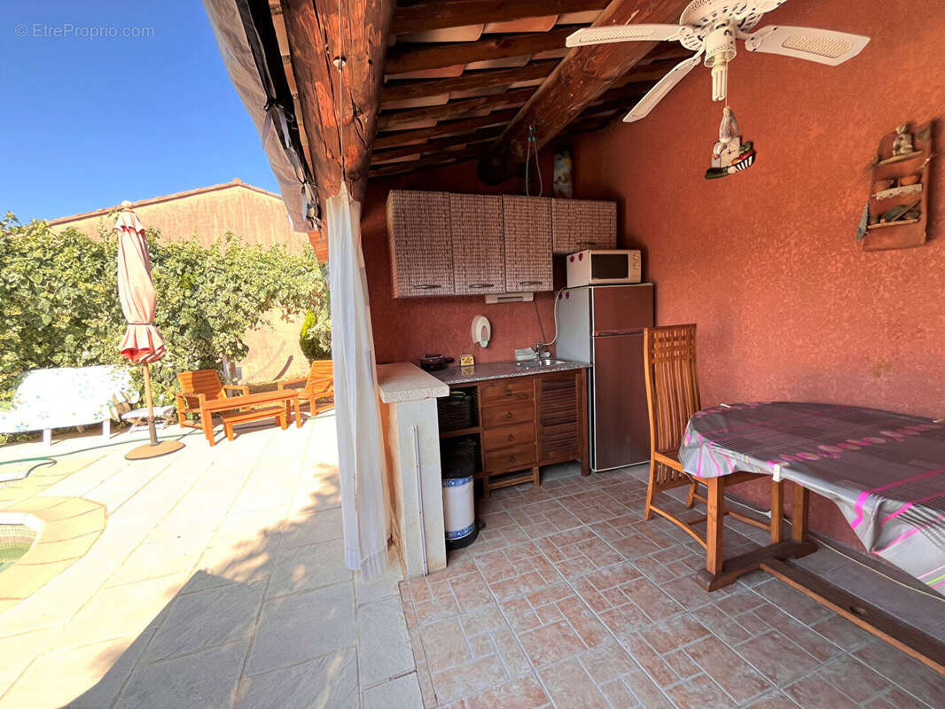 Maison à SAINT-SATURNIN-LES-APT