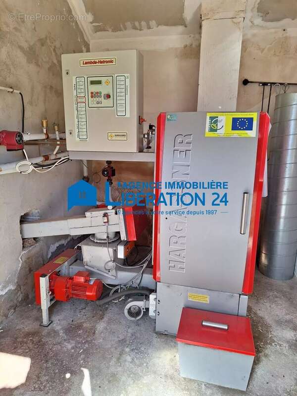 Maison à THELIS-LA-COMBE