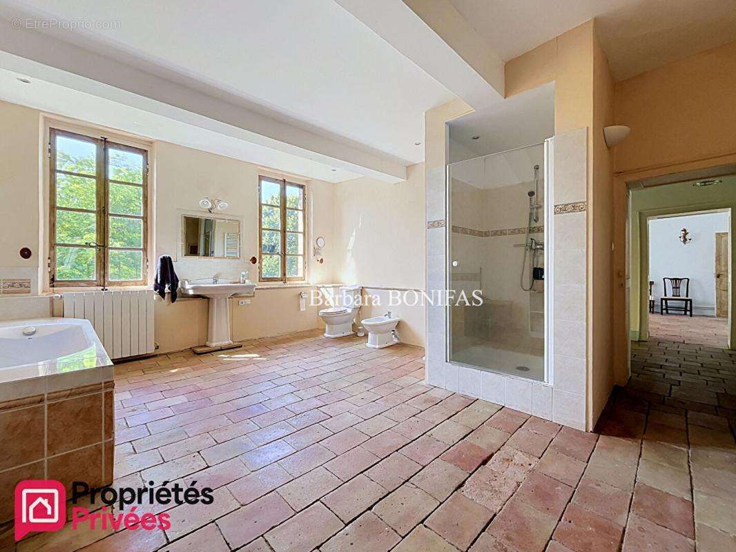 Maison 10 pièces 290 m2 - photo 12
