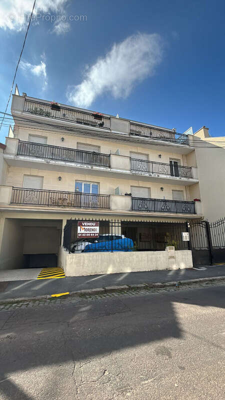 Parking à NEUILLY-PLAISANCE