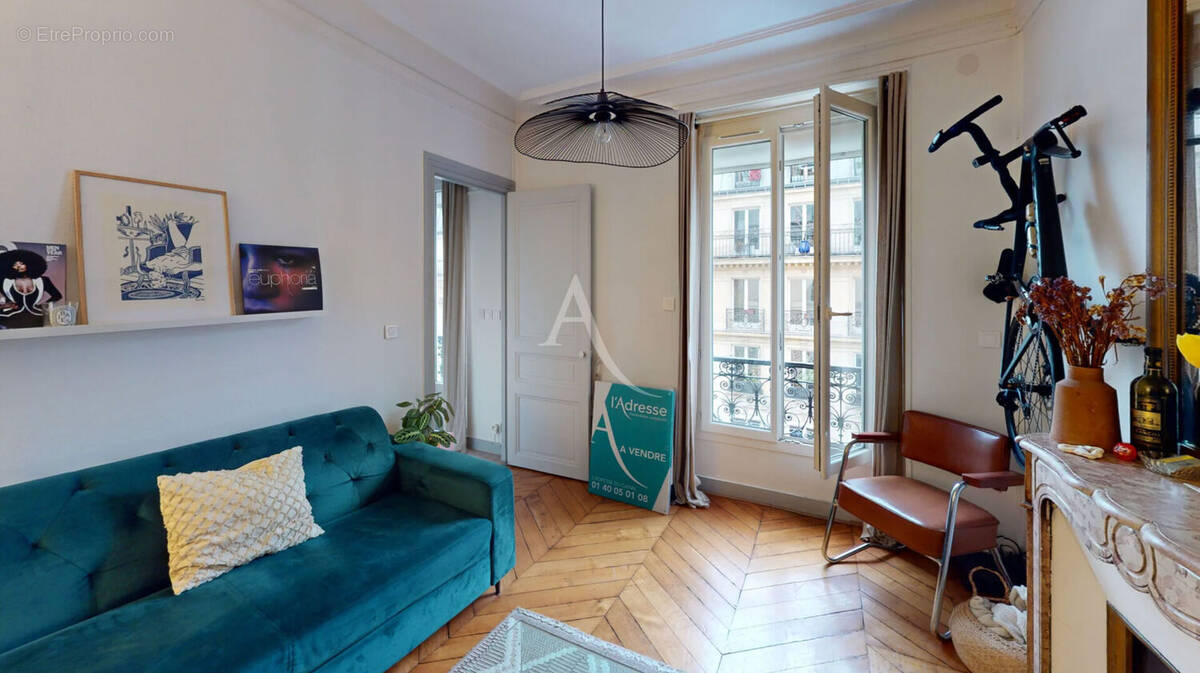 Appartement à PARIS-10E