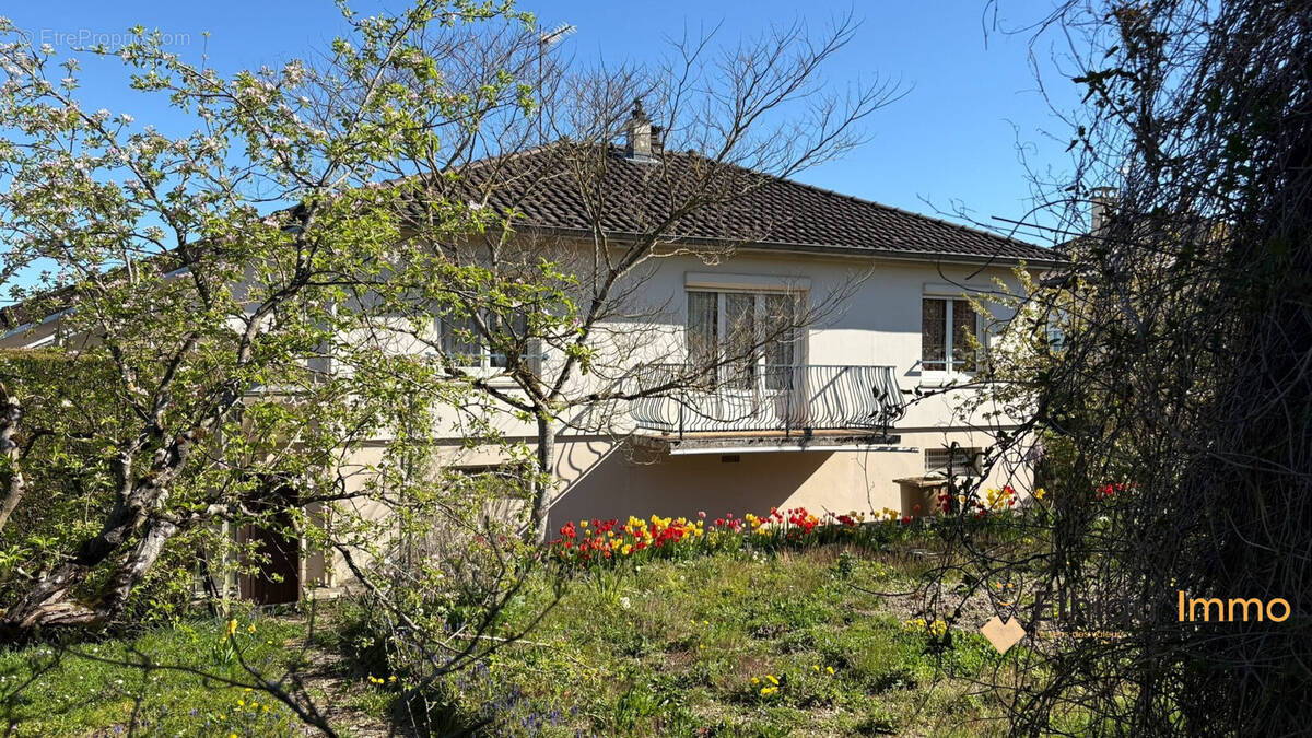 Maison à BAR-SUR-AUBE