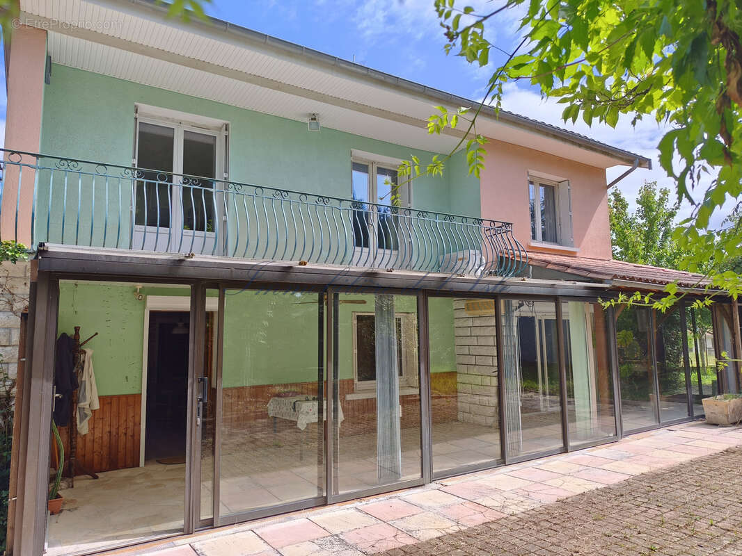 Maison familiale avec appartement indépendant - photo 3
