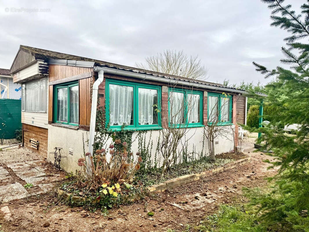 Maison à LE CHATELET-EN-BRIE