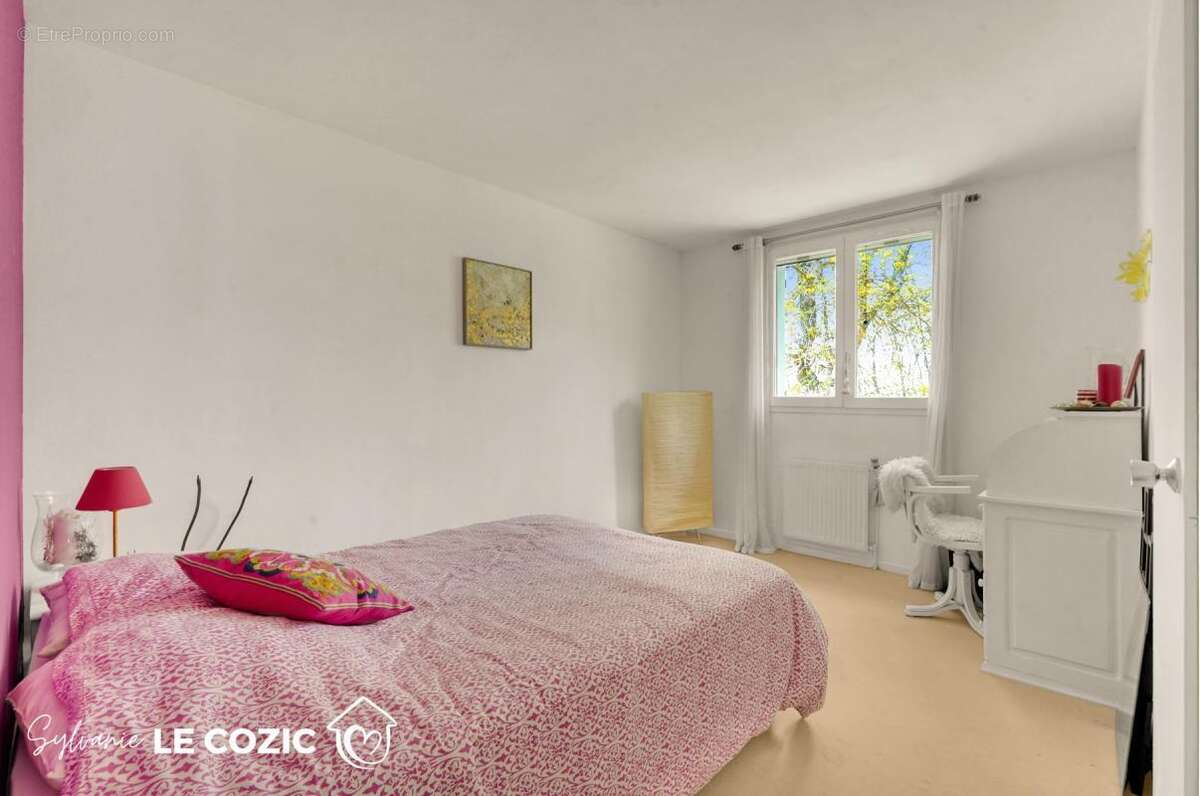 Maison T6 174m² jardin 700m² sans vis-à-vis - photo 11