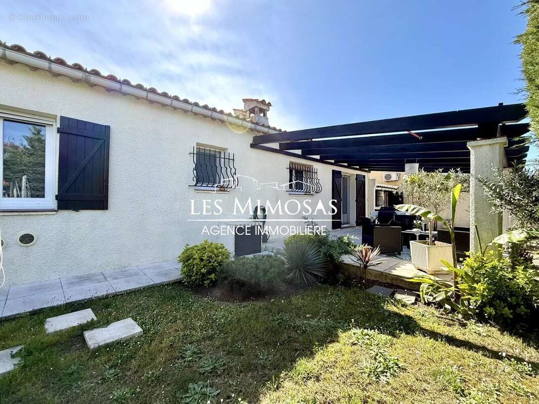 Maison 4 P avec grand GARAGE – LE MUY - photo 10