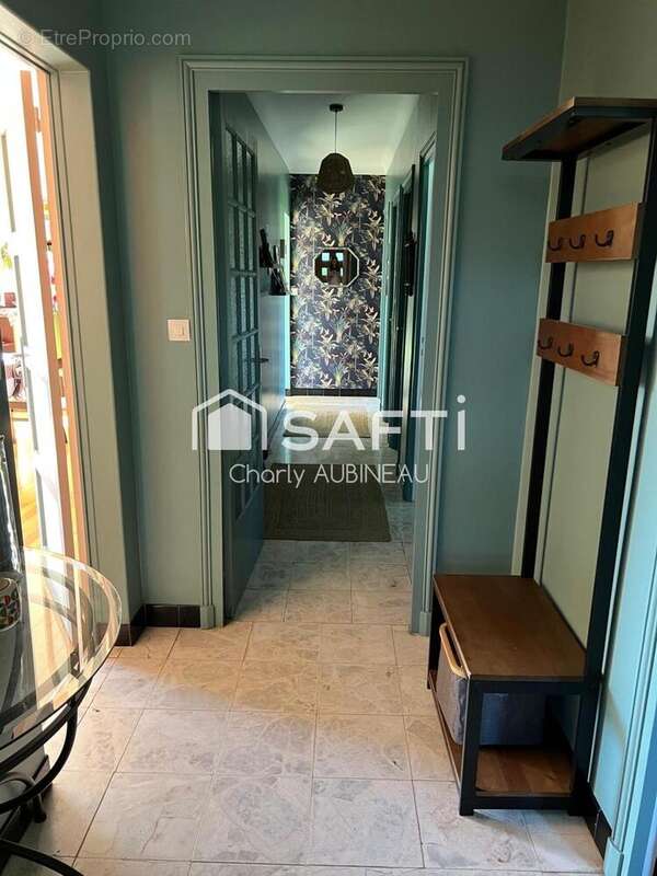 Photo 2 - Maison à VOUILLE