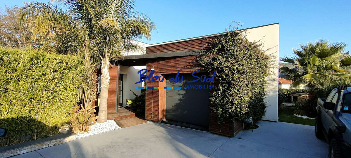 Garage - Maison à RODES