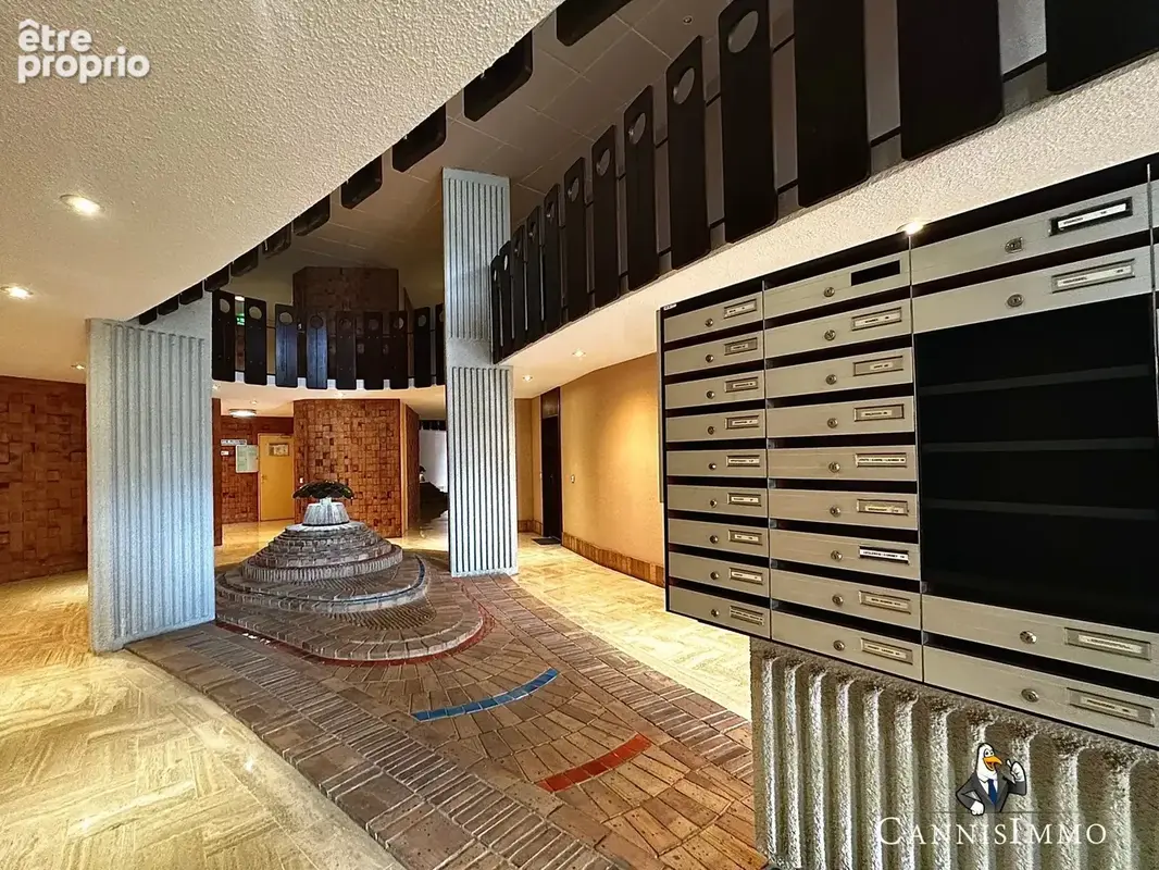 MANDELIEU Grand 2 pièces avec terrasse de 14,70m2 et parking en sous-sol Piscine - photo 17