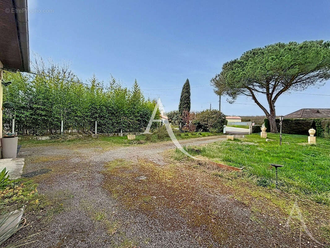 Maison à EAUNES