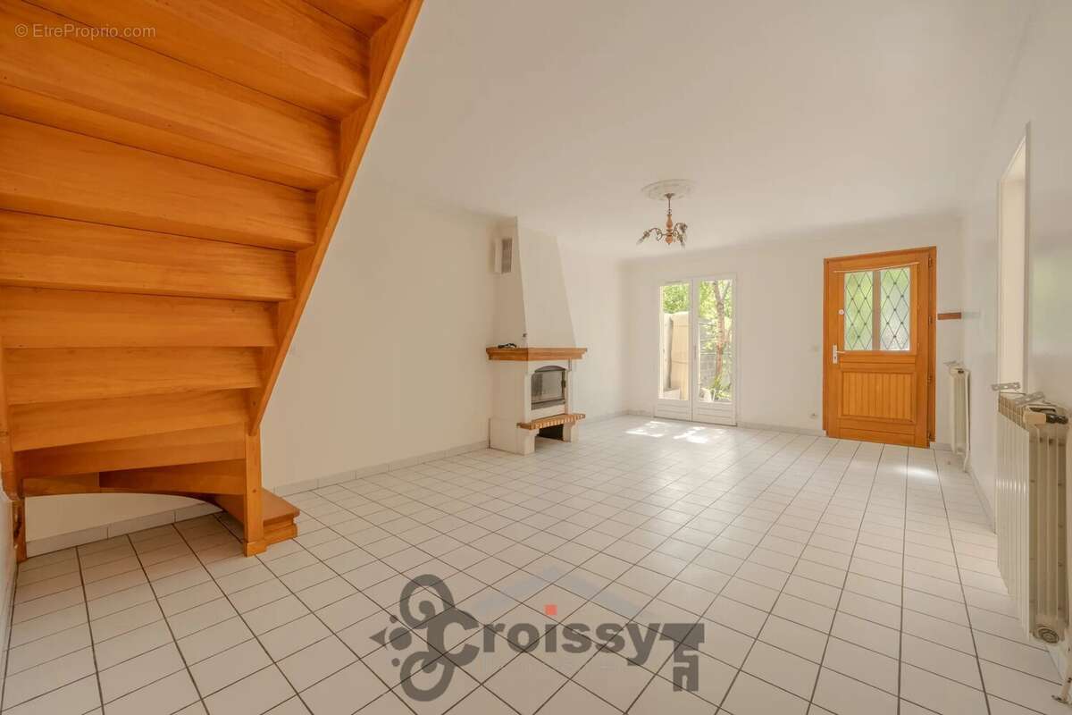 Maison à CROISSY-SUR-SEINE