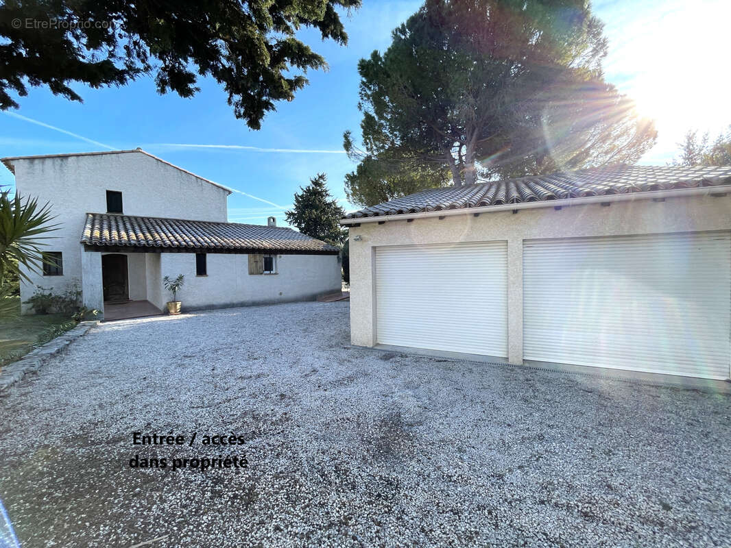 Maison à COURNONSEC