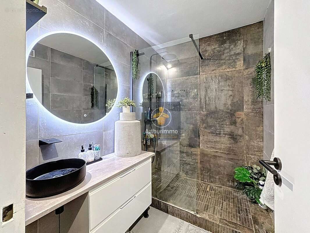 Appartement à LIMEIL-BREVANNES