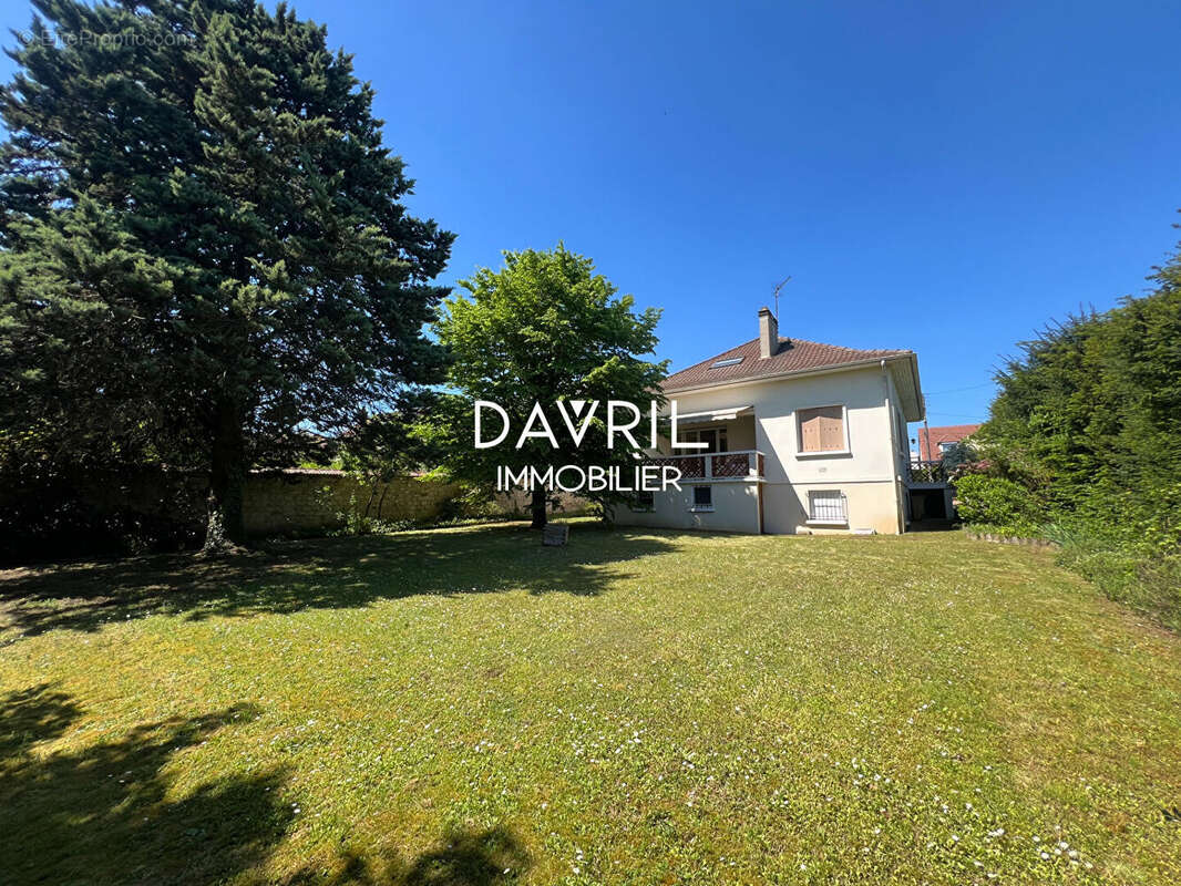 Maison à CONFLANS-SAINTE-HONORINE