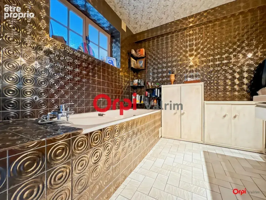  Longère d'exception : 315 m² de charme et 7 300 m² de liberté près de Josnes  - photo 9