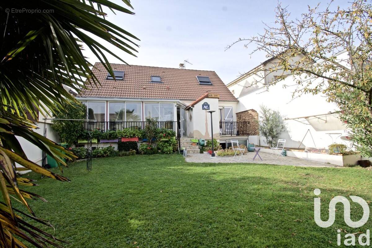 Photo 1 - Maison à MAROLLES-EN-HUREPOIX