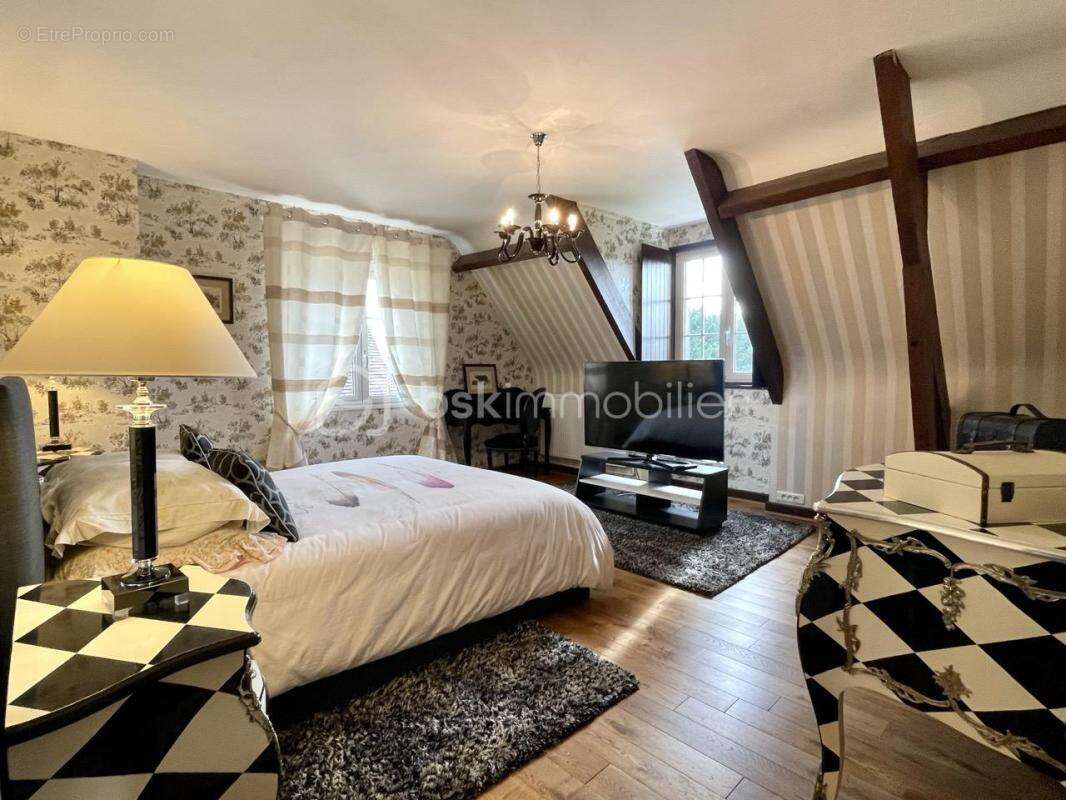 Domaine d’exception sur 2,4 hectares avec 3 habitations, piscine et étangs — 30 min Paris - photo 16