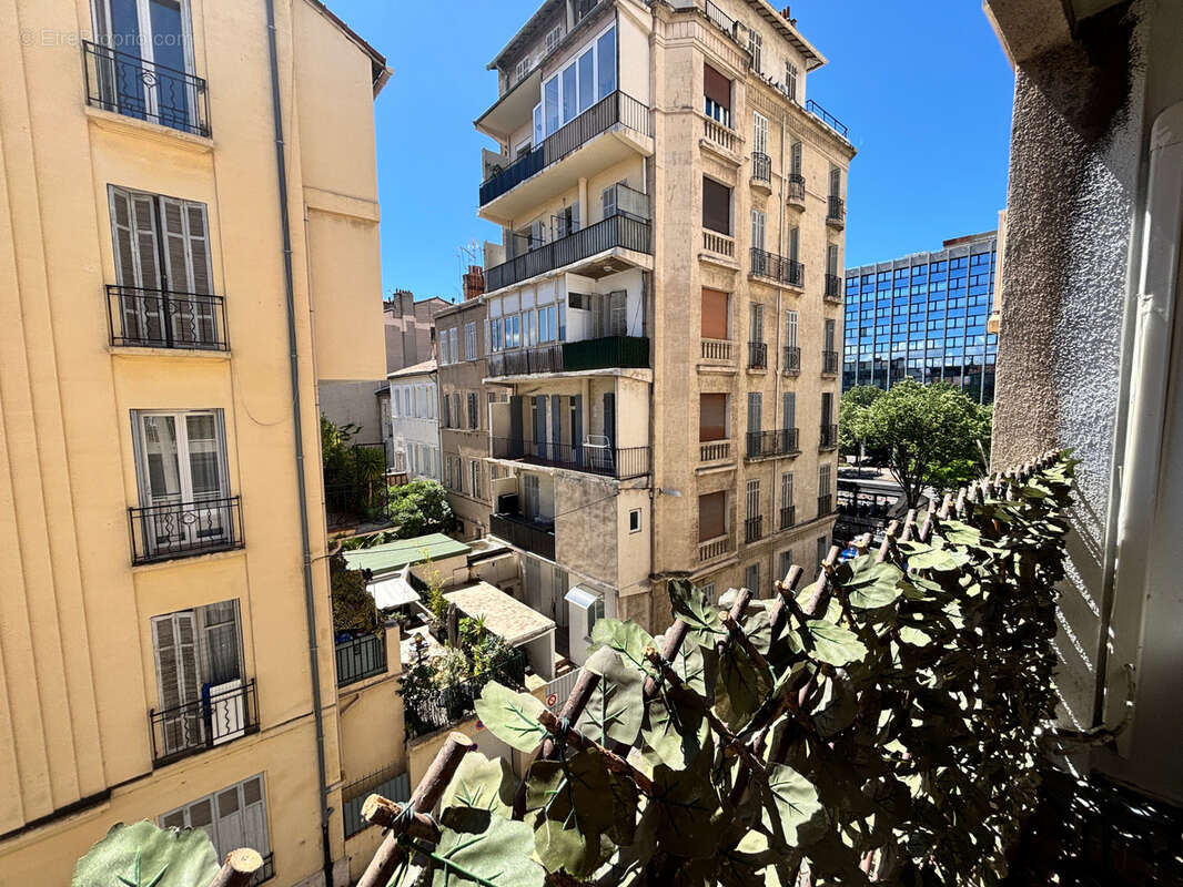 Appartement à MARSEILLE-8E