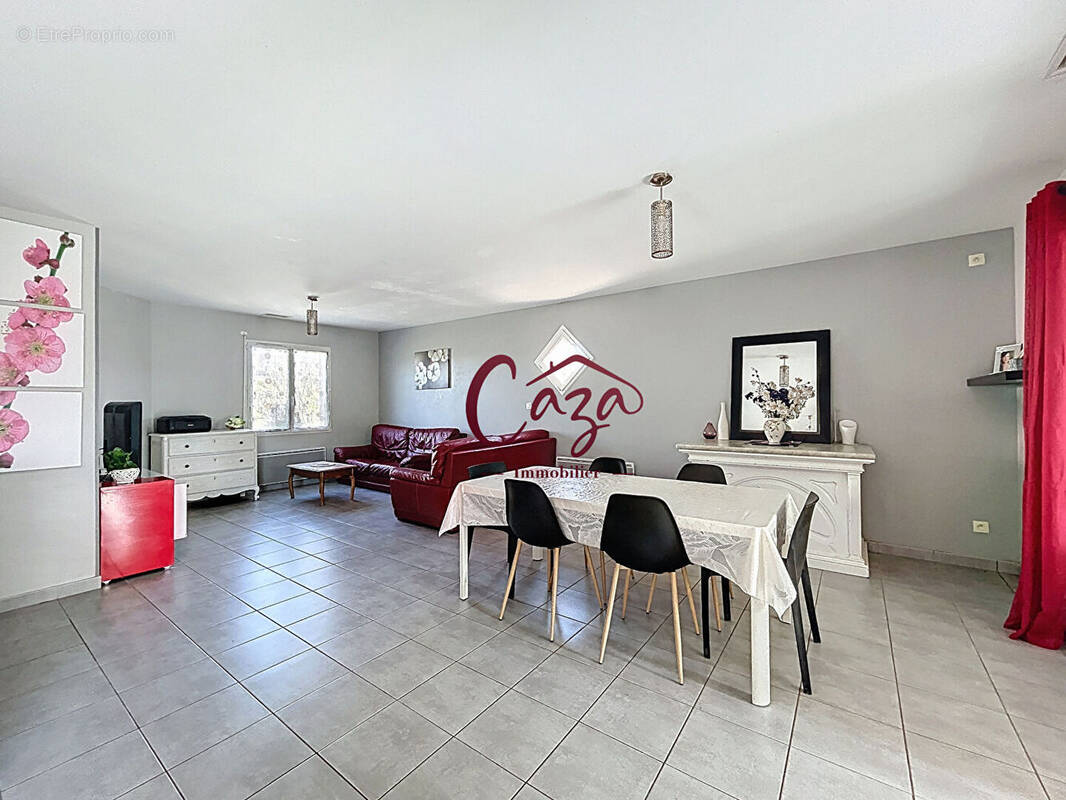 Maison à CAMBLANES-ET-MEYNAC