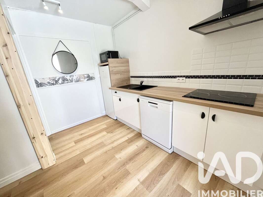 Photo 2 - Appartement à ROULLET-SAINT-ESTEPHE