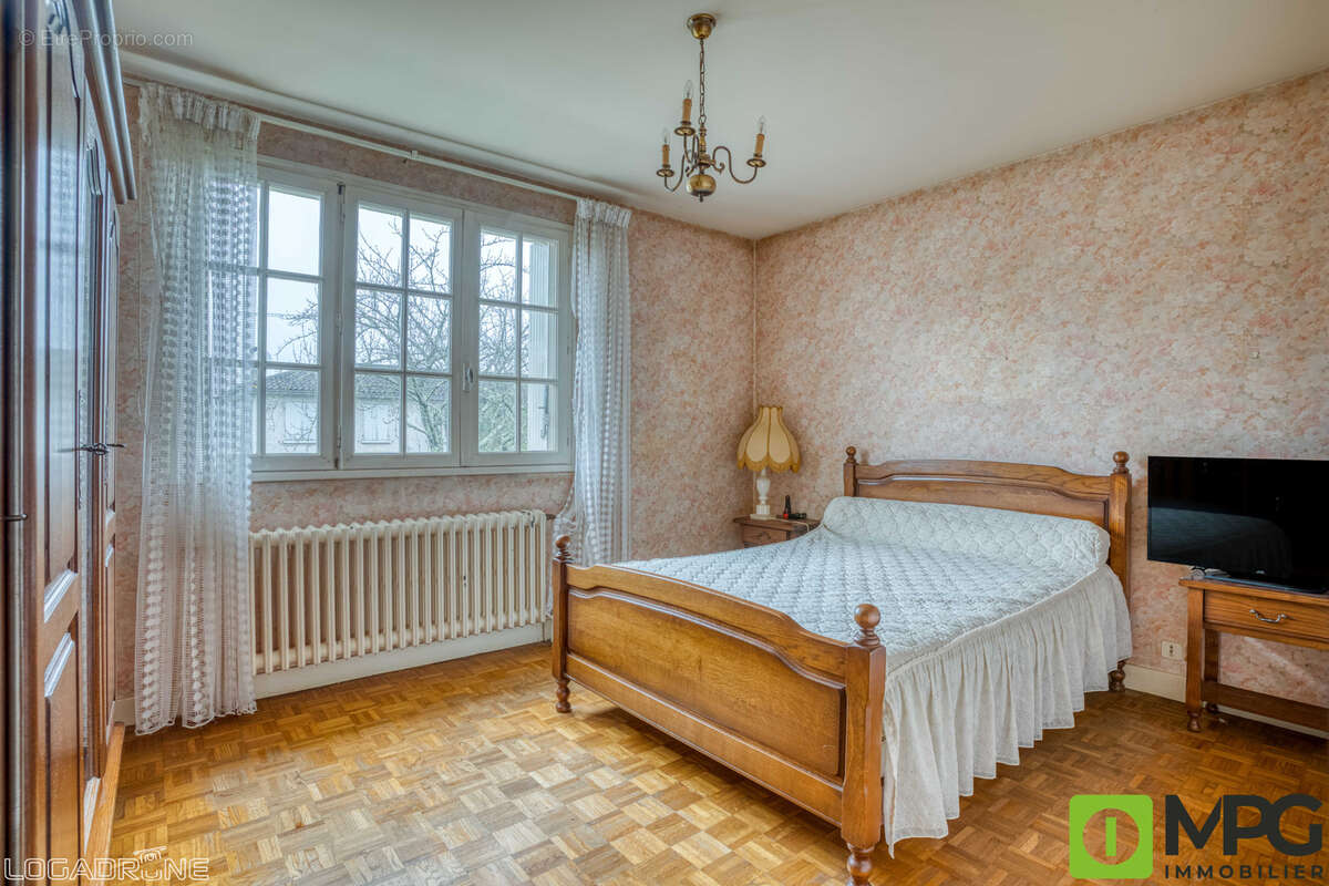 Maison à MONSEMPRON-LIBOS