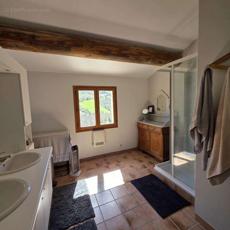 Maison à BUIS-LES-BARONNIES