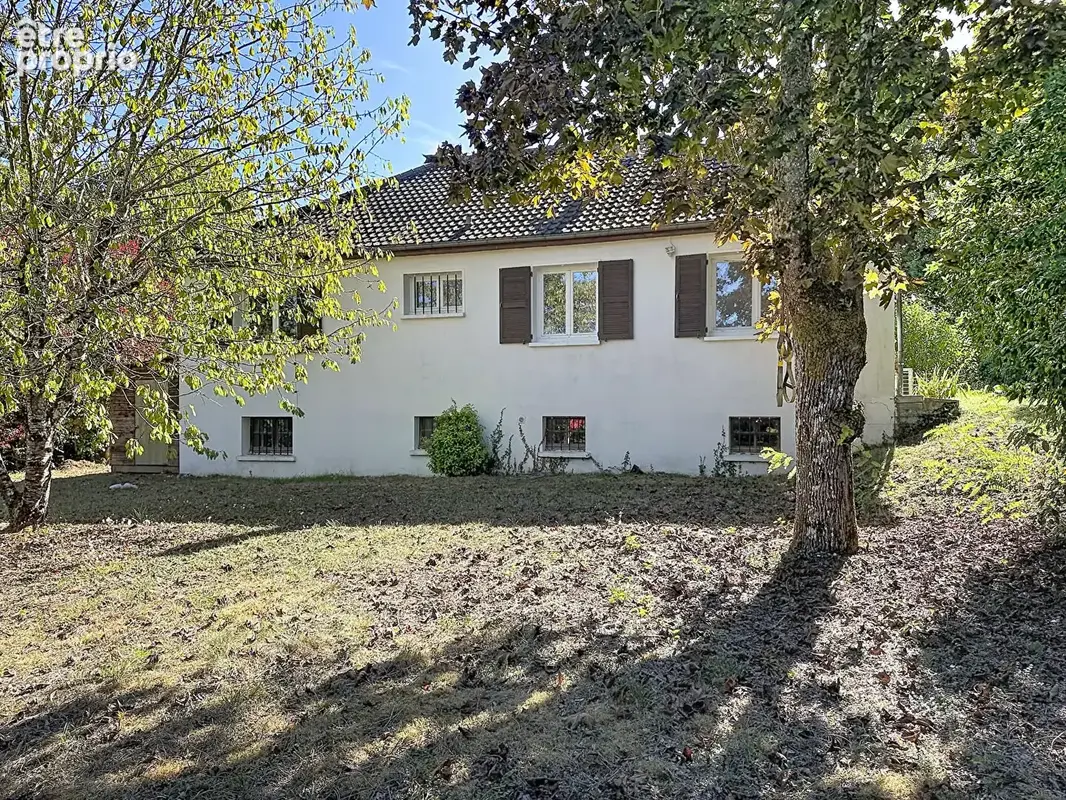 CELLETTES ? Maison lumineuse avec sous-sol complet, terrasse et terrain arboré de 1 226 m² - photo 12