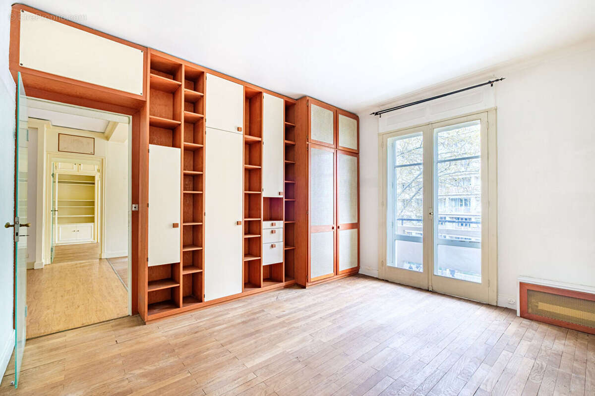 Appartement à LYON-8E