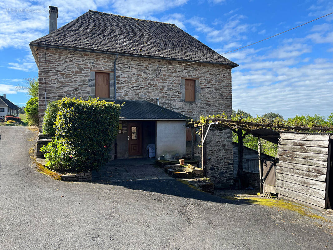 Maison à AUBAZINES