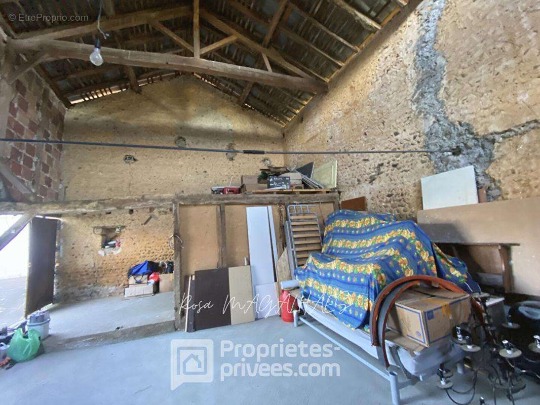 Une propriété aux multiples possibilités, alliant confort, charme et potentiel - photo 14