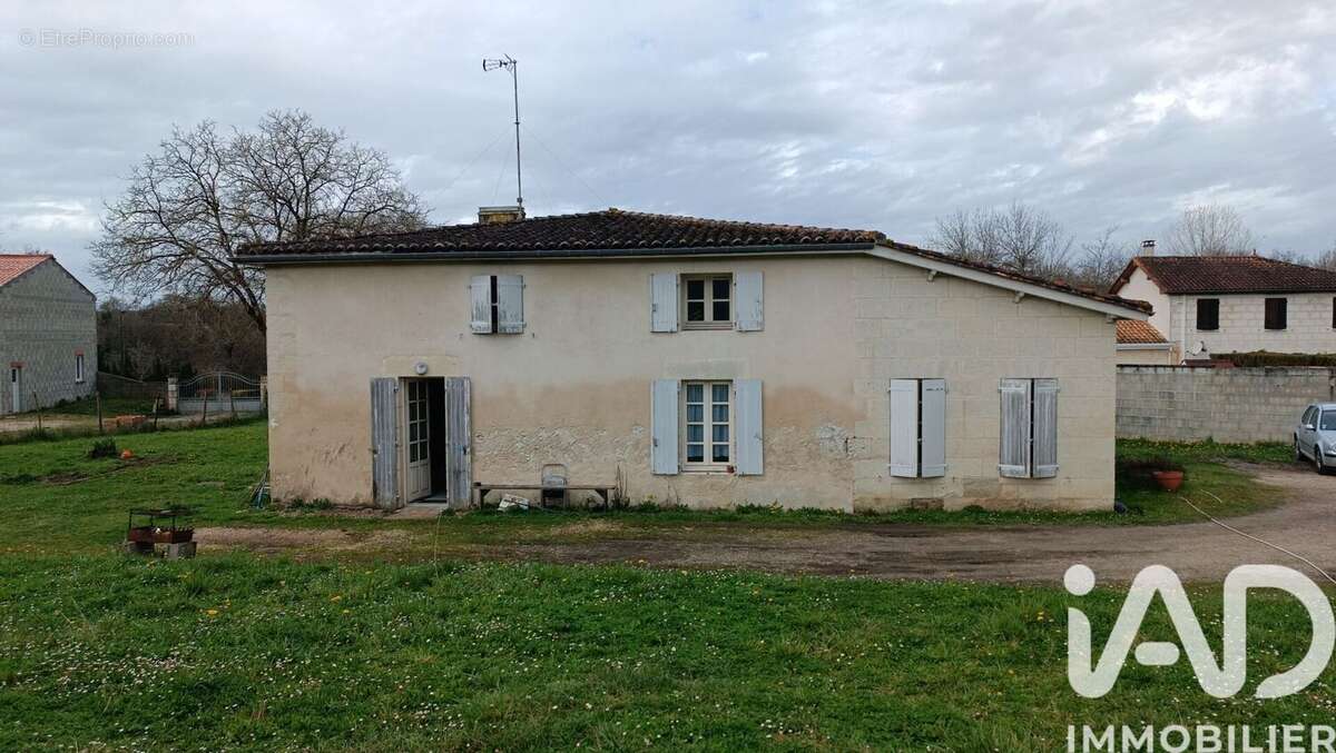 Maison 96 m² à Saint-Martin-D'ary  - photo 5