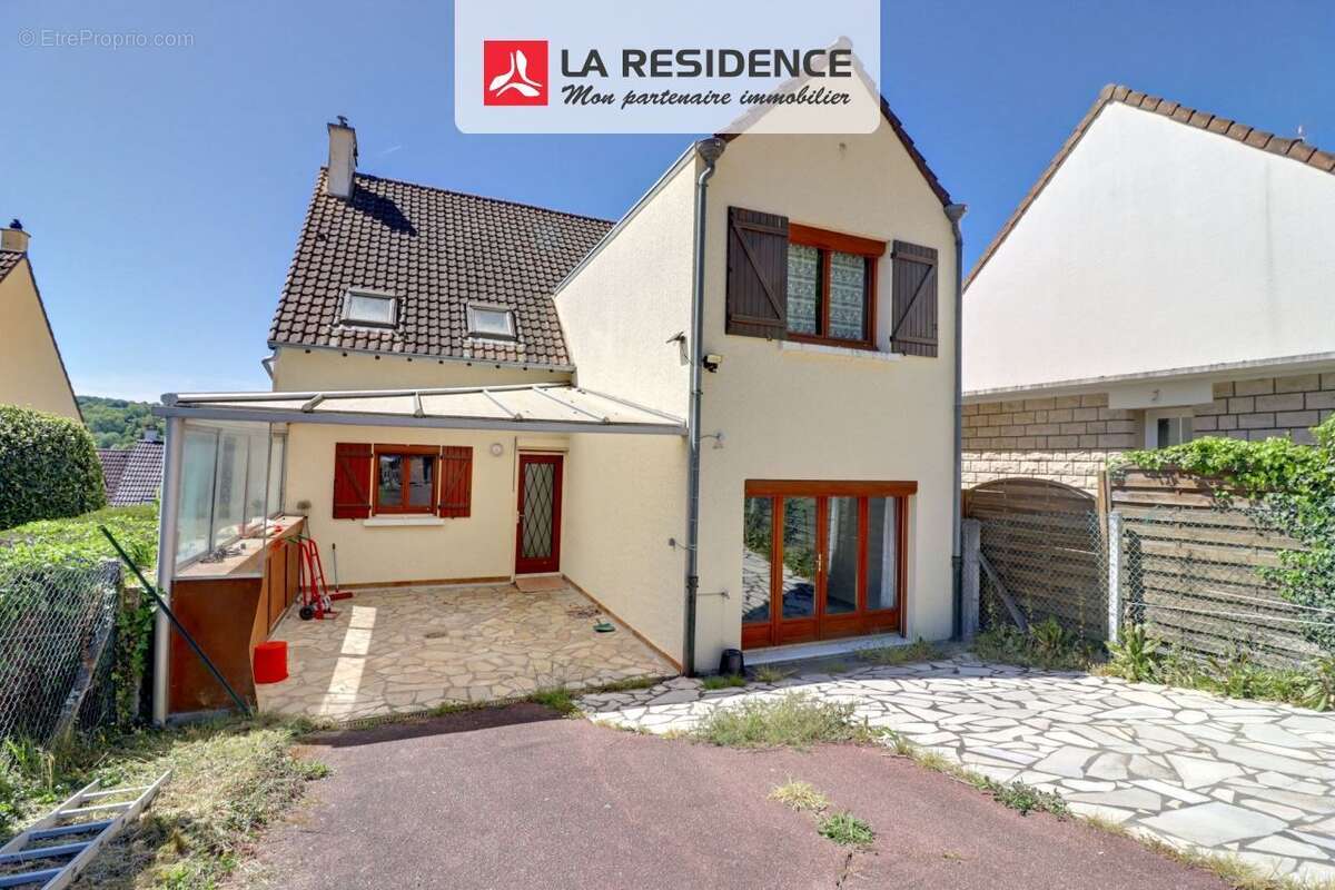 Maison 183 m² à Nezel  - photo 2