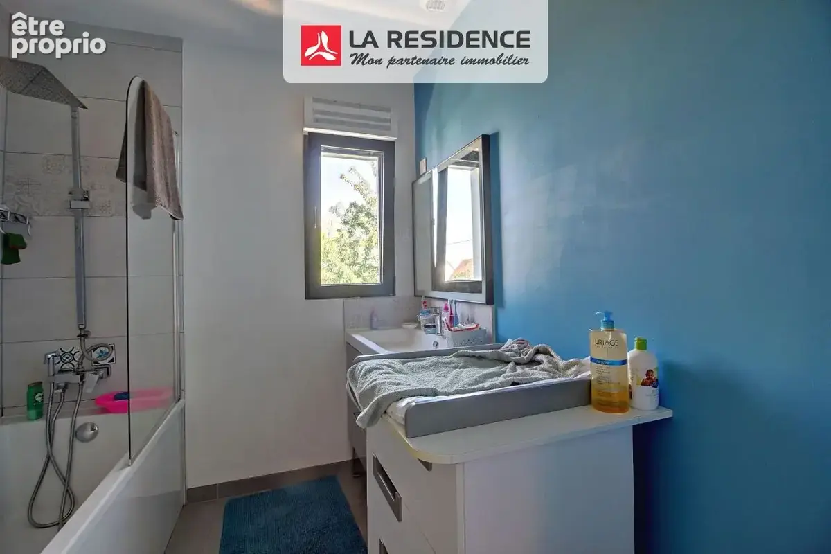 Maison 122 m² à Saint-Etienne-Du-Rouvray  - photo 9